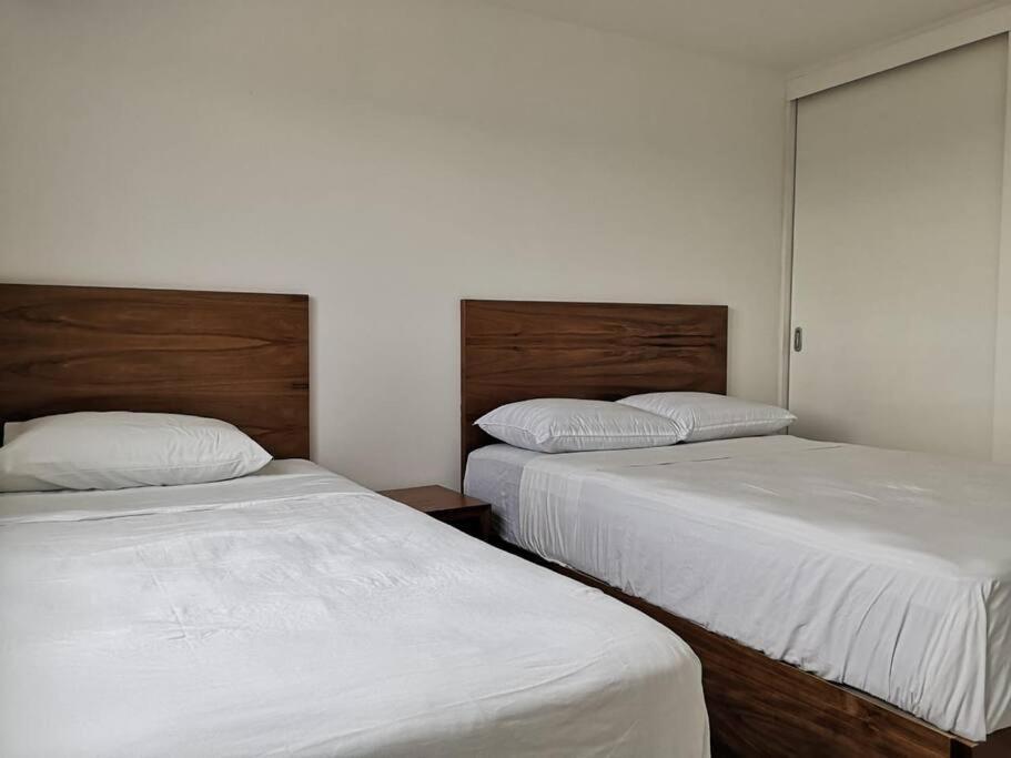Great Loft With Balcony Near The 5ta & The Apartamento Playa del Carmen